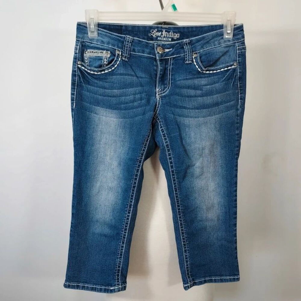 Love Indigo Premium Capri Jeans Womens 4P Embroidered Sequin Wings Stretch Blue